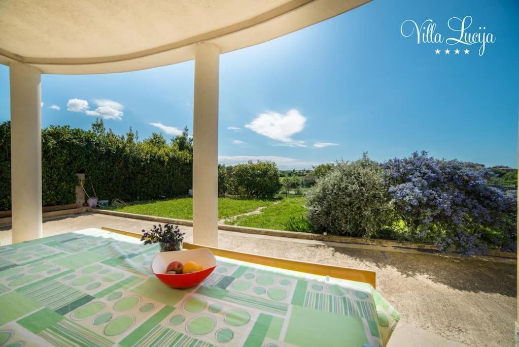 Villa Lucija Pula Exterior photo